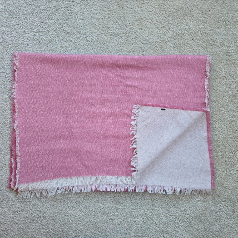 Bloomingdale's Reversible Oversized Scarf/Shawl Pink Ivory